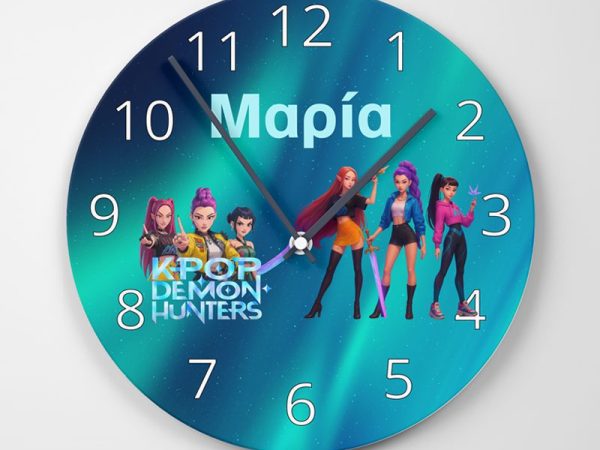 Προσωποποιημένο Ξύλινο Ρολόι Τοίχου Κ-POP με Όνομα – 26×26cm