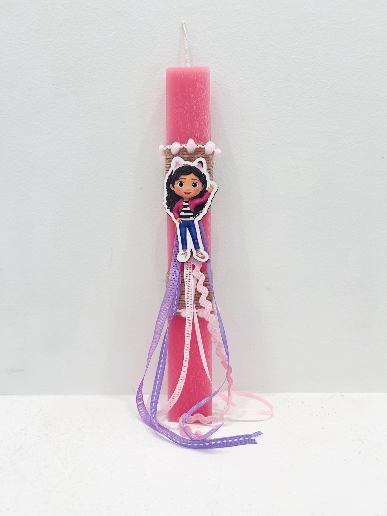 λαμπάδα gabby dollhouse Αρωματική Πασχαλινή Λαμπάδα Gabby’s Dollhouse - Image 1