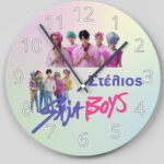 Προσωποποιημένο Ξύλινο Ρολόι Τοίχου Κ-POP Saja Boys με Όνομα – 26×26cm