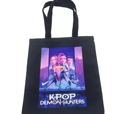 Τσάντα Αγορών K-Pop Demon Hunters Neon Warriors 41 cm